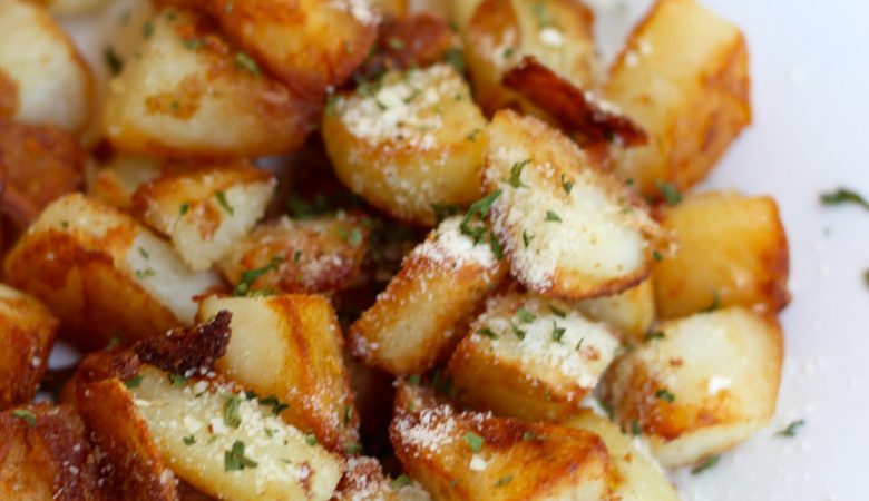 https://thefoodiepatootie.com/the-best-pan-fried-breakfast-potatoes/?utm_campaign=yummly&utm_medium=yummly&utm_source=yummly