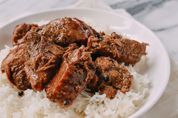 https://thewoksoflife.com/pork-adobo/