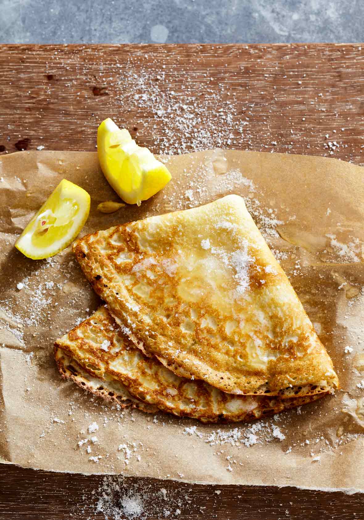 http://leitesculinaria.com/84316/recipes-basic-crepes.html?utm_campaign=yummly&utm_medium=yummly&utm_source=yummly