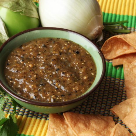 Cold Pork Rice Noodles with Cucumbers and Peanuts